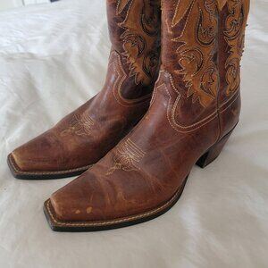 Women's cowboy boots